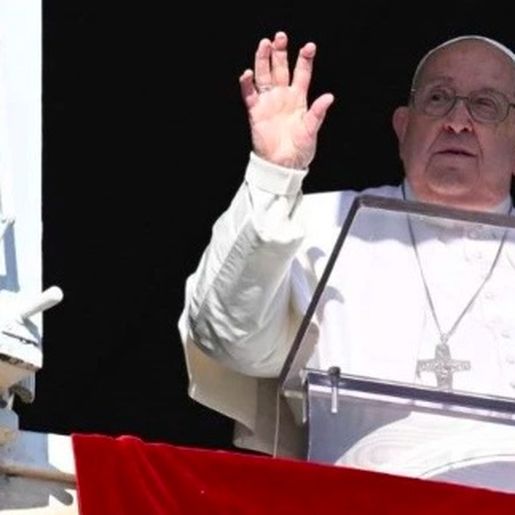 Papa Francisco critica aborto e pede perdão ou redução das dívidas de países pobres