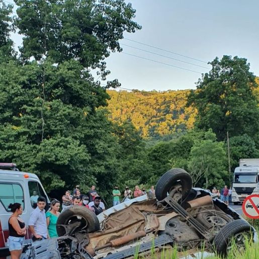 Grave acidente deixa duas pessoas feridas na SC-157