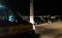 Motorista tem CNH apreendida após colidir em poste de rede elétrica