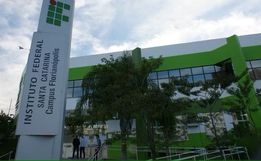 IFSC abre mais de 50 vagas para professores com salários de até R$ 8 mil