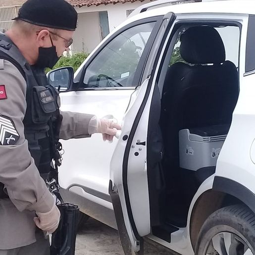 Enfermeira que transportava doses de vacina contra Covid tem carro roubado