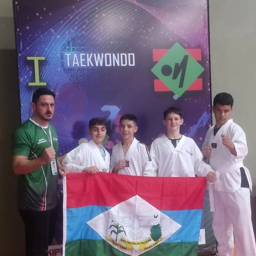 Alunos de Santa Terezinha do Progresso são destaques em competição de Taekwondo