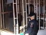 Menino de 6 anos mantido em jaula pelo pai é resgatado pela Polícia Militar