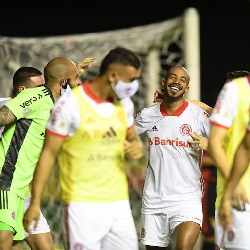 VÍDEO: Inter goleia Sport e segue brigando pela liderança do Brasileirão