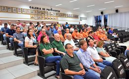 Câmara de São Miguel do Oeste entrega Medalha do Mérito Desportivo