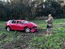 Veículo sai da pista e capota no interior de São Miguel do Oeste 