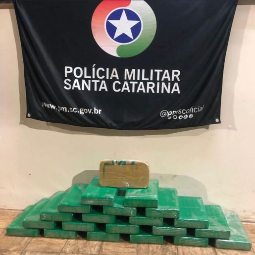 Polícia prende dupla com carga de drogas avaliada em R$ 1 milhão 