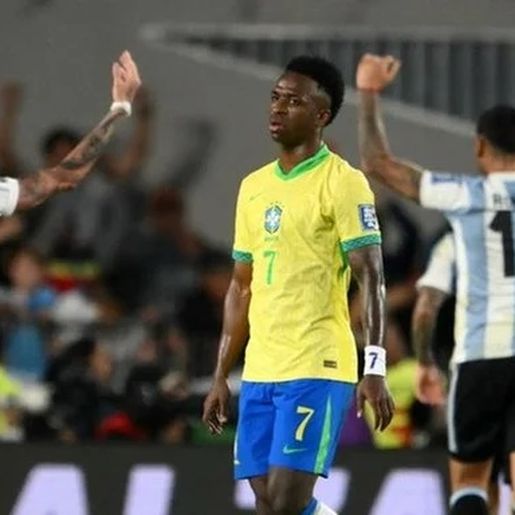 Brasil é atropelado pela Argentina e vê goleada ficar barata nas Eliminatórias