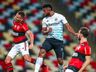 Grêmio surpreende Flamengo e conquista vitória essencial no Brasileirão
