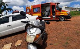 Duas pessoas ficam feridas em colisão de carro e moto, em Iporã do Oeste