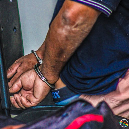 Venezuelano é preso suspeito de estuprar filha e sobrinho em SC