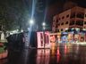 Carreta tomba no centro de São Lourenço do Oeste e motorista é encaminhado à UPA