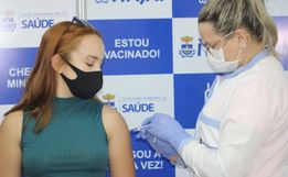 Ministério da Saúde pede suspensão de vacinação em adolescentes; SC avaliará