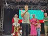 Devolução da chave da cidade marca encerramento no “Natal da Gente”, em SMOeste