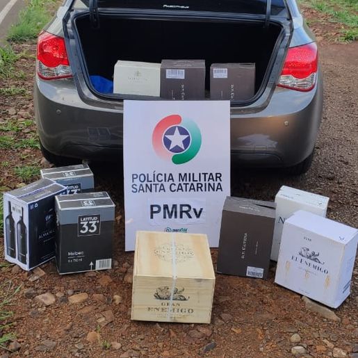 Carro do Rio Grande do Sul é pego com vinho argentino 