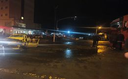 Colisão frontal entre carro e carreta deixa homem gravemente ferido na BR 163