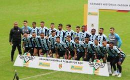 Grêmio empata com o Inter e é tetracampeão gaúcho depois de 33 anos
