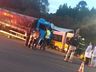 Van escolar e caminhão colidem em grave acidente na BR-153