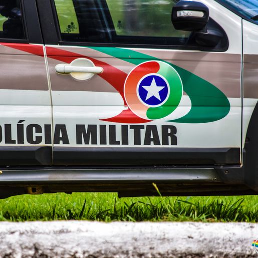 Mulher é flagrada com caixa retirada de muro e caso vira tentativa de furto em São Miguel do Oeste