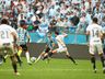 Mesmo com um a mais, Grêmio perde para o Corinthians na Arena