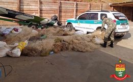 Polícia Militar Ambiental destrói mais de três mil metros de redes de pesca apreendidas