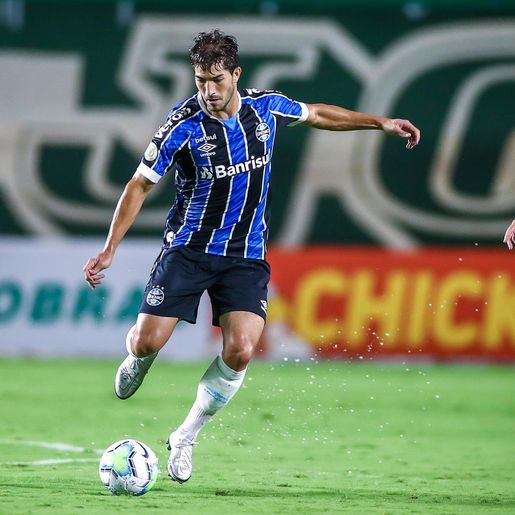 Grêmio desperdiça chances, apenas empata com o Goiás e deixa o G-4