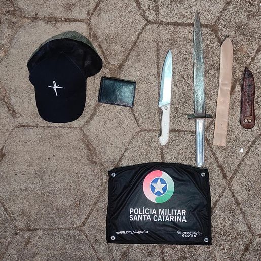 Polícias de SC e PR prendem dois homens e recuperam carro roubado em Palma Sola