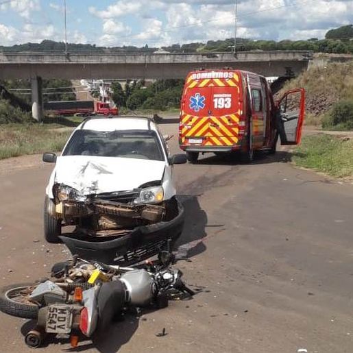 Colisão frontal deixa homem ferido em São José do Cedro