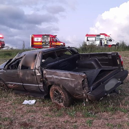 Homem morre após saída de pista e capotamento em Dionísio Cerqueira