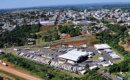 Aduana de Cargas registra queda na passagem de caminhões em outubro