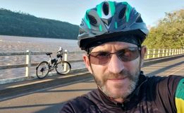Dia do Ciclista: Morador de São João do Oeste cita benefícios da atividade para a saúde e a vida