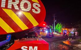 Incêndio em residência mobiliza bombeiros em São Miguel do Oeste