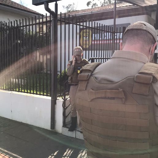 VÍDEO: Homem furta Saveiro, capota, retorna para Belmonte e é preso em flagrante 
