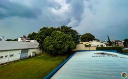 Alagamentos pontuais, raios, granizo e vento forte em Santa Catarina