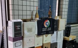 Caminhonete com 217 garrafas de bebidas argentinas é apreendida na BR-163 