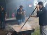 Jeep Clube prepara risoto beneficente para mais de 600 pessoas em evento da Apae de SMO