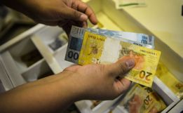 Lula envia ao Congresso projeto de valorização do salário mínimo