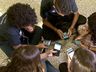 Comissão de Educação aprova projeto que proíbe celular em escolas