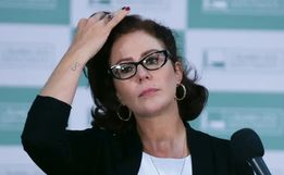 Interpol inclui Carla Zambelli na lista de procurados a pedido da Polícia Federal