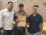 Prefeitura entrega matrículas de terrenos a 40 famílias em Palma Sola