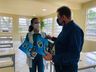 VÍDEO: Rádio Atalaia trabalha Semana do Rádio com alunos da Rede Estadual de Campo Erê 