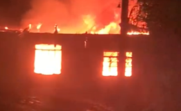 Incêndio destrói residência multifamiliar em São Lourenço do Oeste