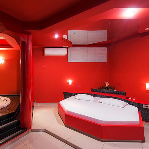 Casal leva menina para motel em Santa Catarina e tenta explicar