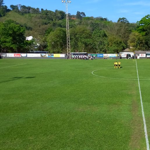 Aliança de SJO vence  e garante  vaga para as semifinais do  Catarinense não Profissional