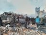 Casa fica destruída pelas chamas em São Lourenço do Oeste