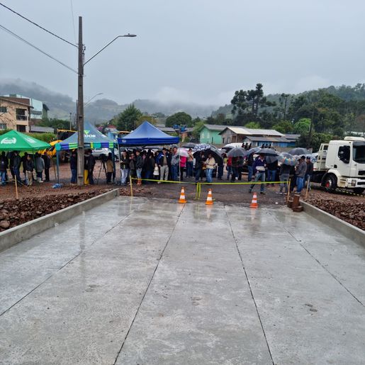 Ponte é inaugura em São Bernardino 