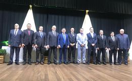Menegatti, vice e vereadores são empossados em São Lourenço do Oeste