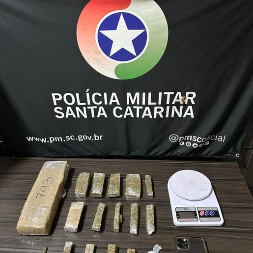 PM prende jovem com mais de 1 kg de maconha em Maravilha
