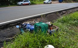 Colisão lateral deixa motociclista ferido na BR-282 em SMOeste 