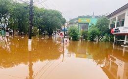 IMAGENS: Nível do Rio Uruguai está reduzindo